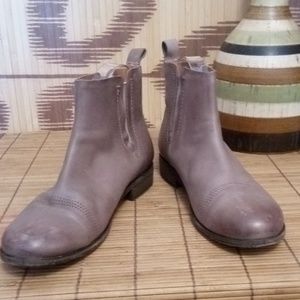 Olukai Malie boots